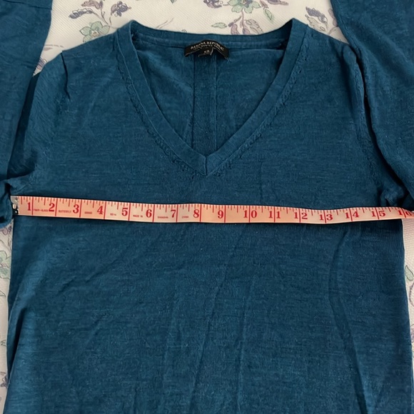 Banana Republic merino wool sweater - Picture 5 of 6